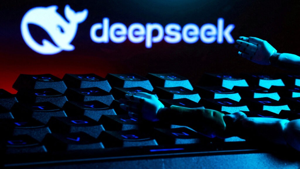Què collons és DeepSeek i per què tothom perd el cul amb això?